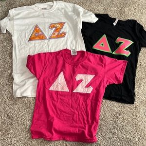 Delta Zeta Letter Shirt lot